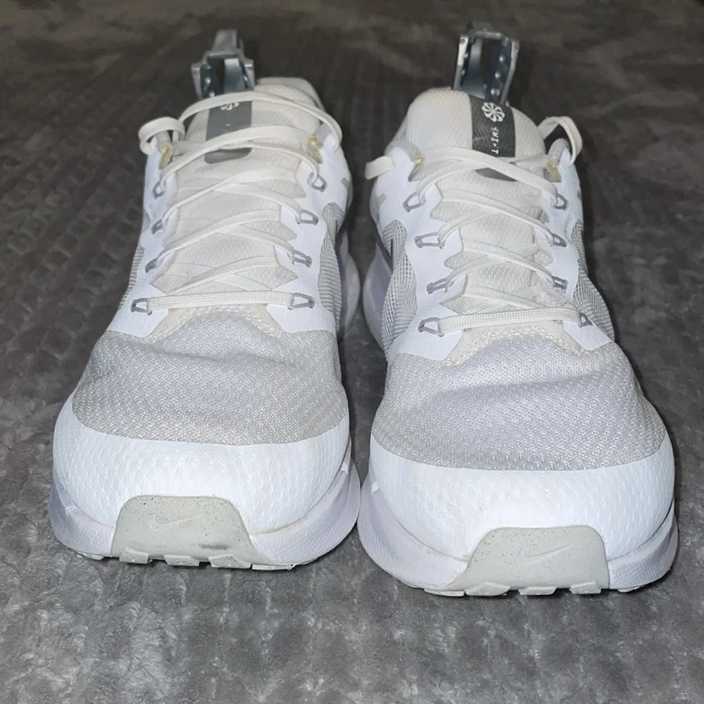 Nike‎ Wmns Run Swift 3 White Metallic Silver Women Running Sports DR2698-101
